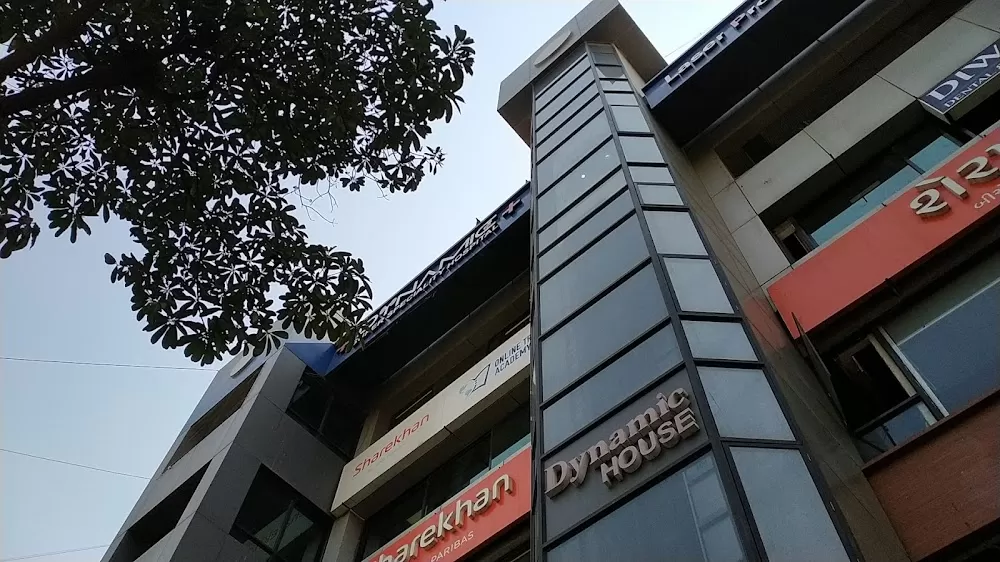 Dynamic Hospital - Photo 1