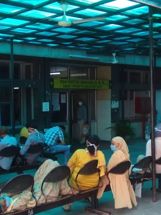 Radio Therapy And Oncology OPD, PGIMER. - Photo 3