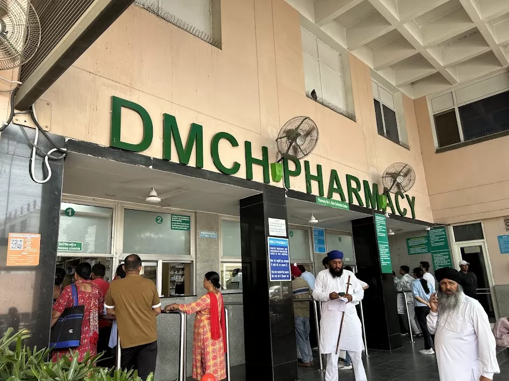 DMC Hospital ludhiana - Photo 2
