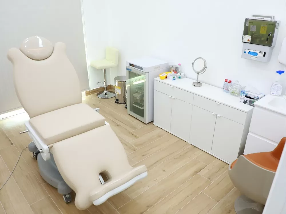 Max Care Medical Center - Photo 2