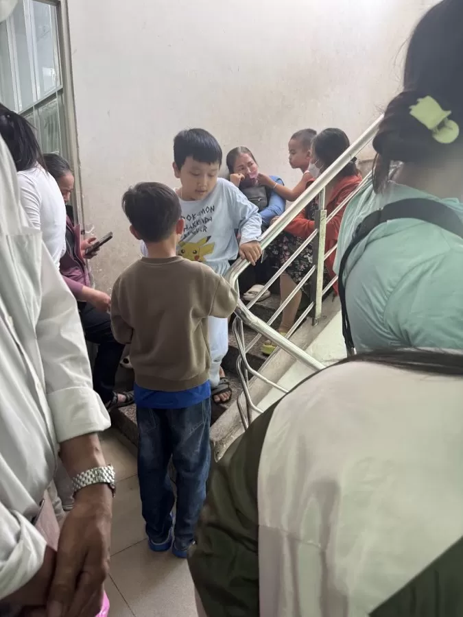 Bệnh Viện Ban Ngày - Photo 7