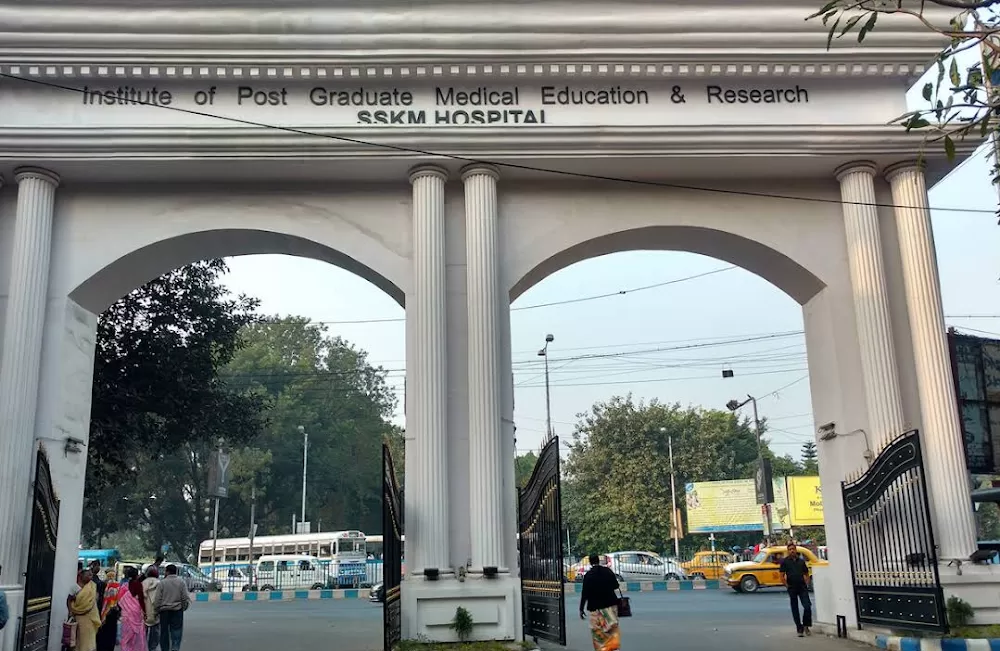 SSKM Hospital & PG OPD Counter - Photo 4