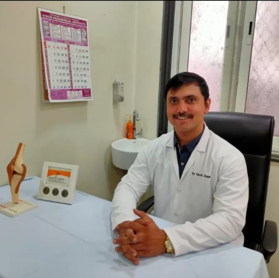 Matruseva Hospital| मातृ सेवा हॉस्पिटल | Dr. Yash Shah Orthopaedic| Dr. Kishore Shah Gynaecologist| Dr. Swati Shah ENT - Photo 7