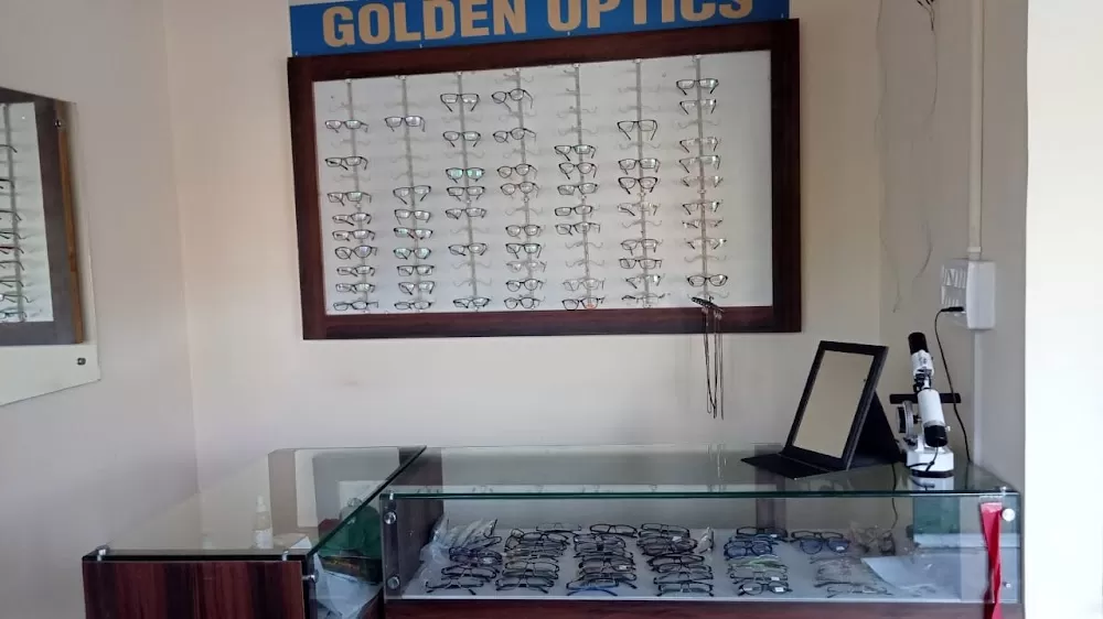 GOLDEN EYE HOSPITAL - Photo 6