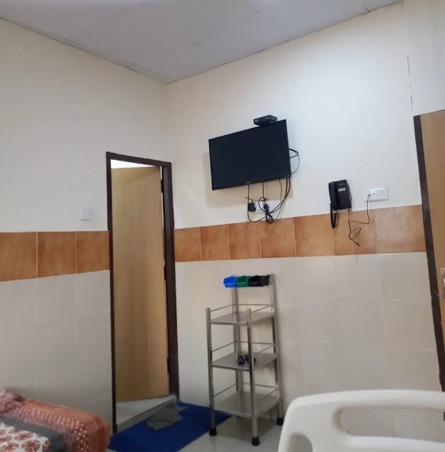 Guru Nanak charitable hospital - Photo 7