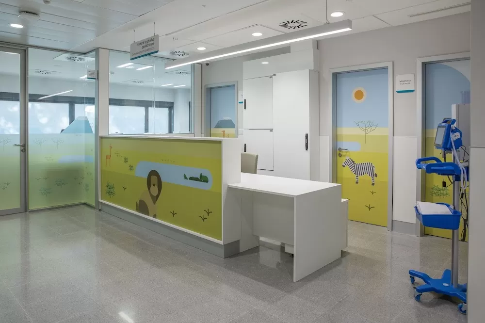 Hospital Quirónsalud Badalona - Photo 8