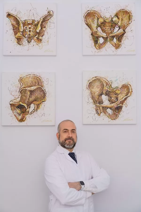 Dr. Luis Ramírez-Núñez - Photo 4