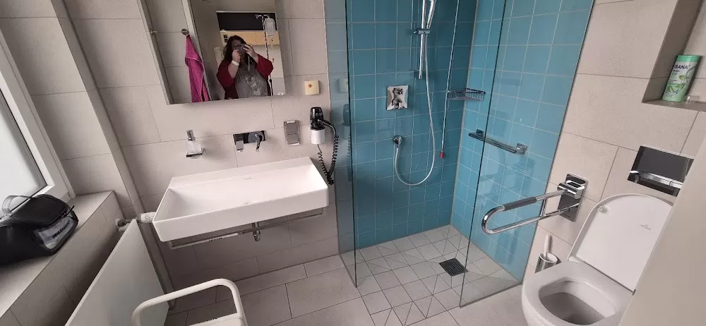Dr. Lubos Kliniken - Bogenhausen - Photo 2