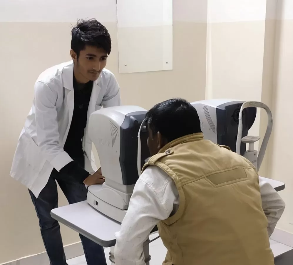 Aanand Eye Care - Photo 7