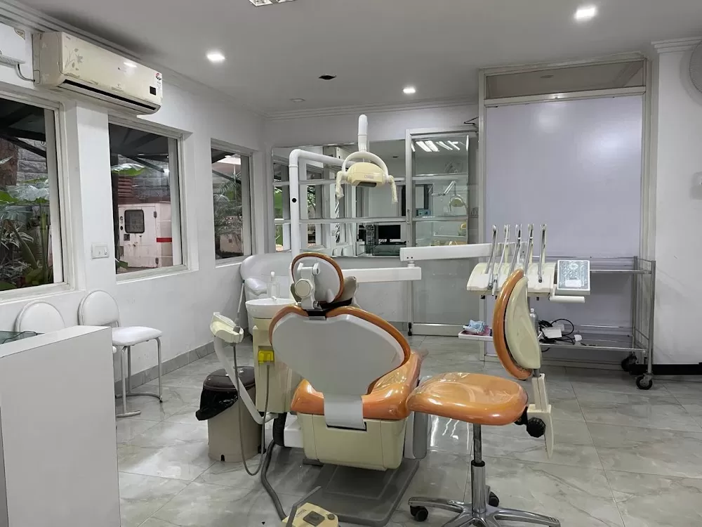 Comprehensive Dental - Photo 8