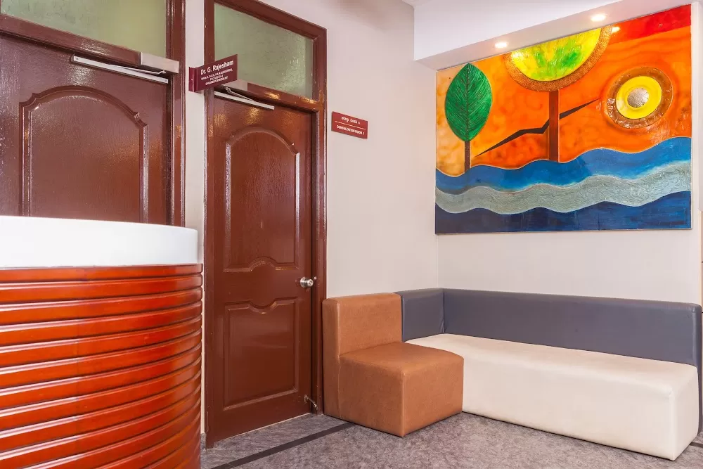 SRI RAM HOSPITAL - Photo 2
