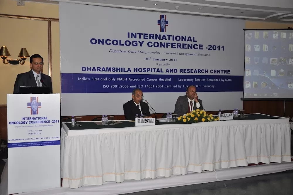 Dr. Hari Mohan Agrawal- Best Oncologist Noida | Breast Cancer Specialist Doctor | Lung Cancer Doctor | Kalpataru Clinic Noida - Photo 5
