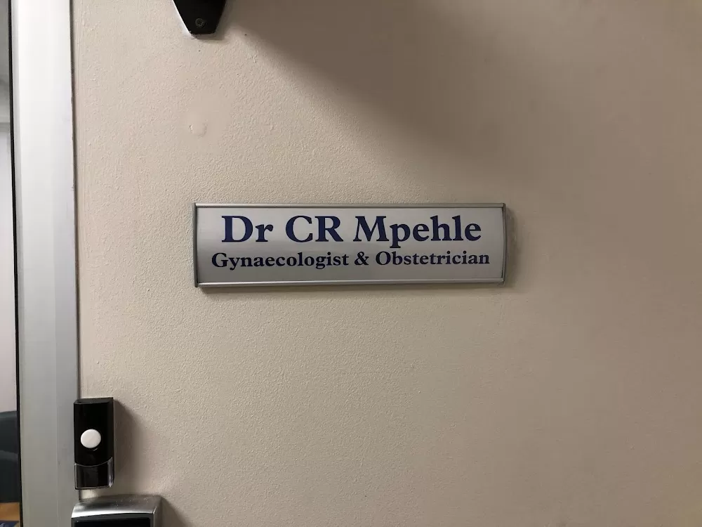 Dr Mpehle Obstetrics and Gynaecology Suites - Photo 4