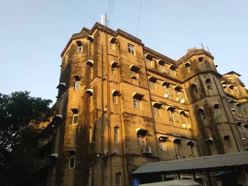 Balaram Building J J HOSPITAL - Photo 3