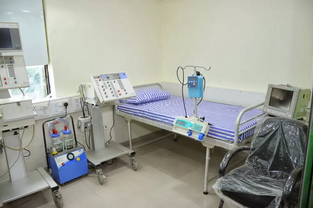 Cyril Children's Hospital Naranpura - Pediatric and Neonatal Intensive Care Unit - Photo 8