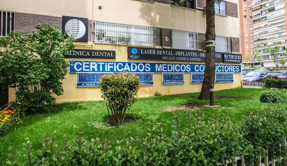 Clinical Center Betanzos 60 - Photo 1