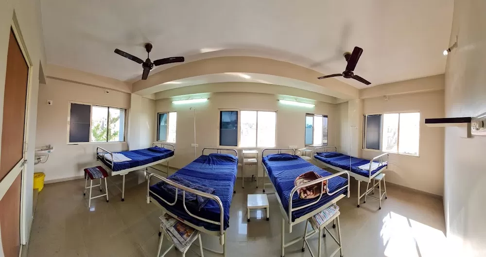 Shree Women's Hospital - Photo 3