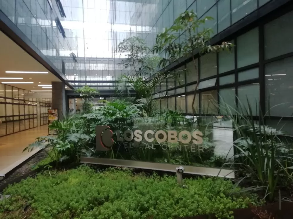 Los Cobos Medical Center 👍 - Photo 5