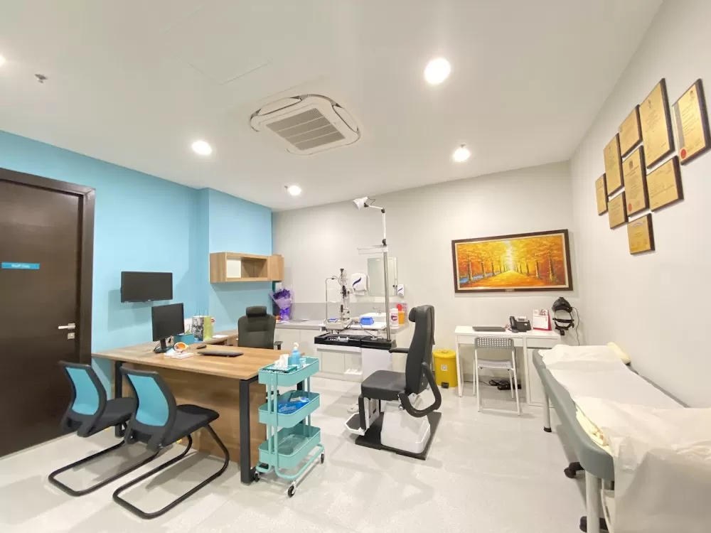OasisEye Specialists - Photo 1