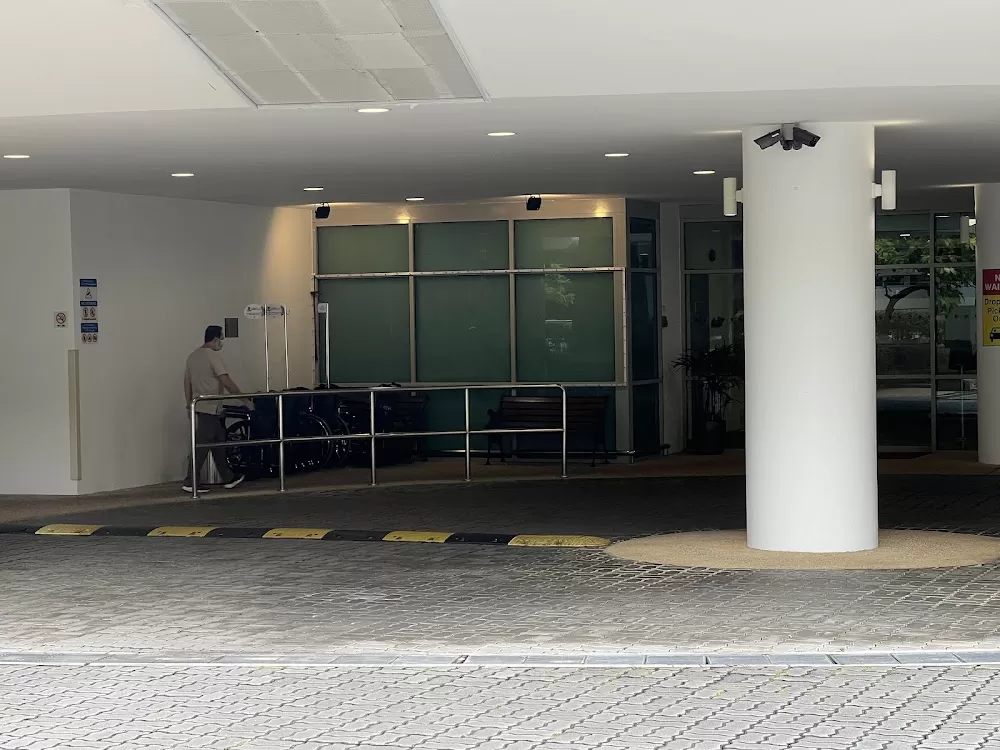 St. Andrew's Community Hospital (Simei) - Photo 8