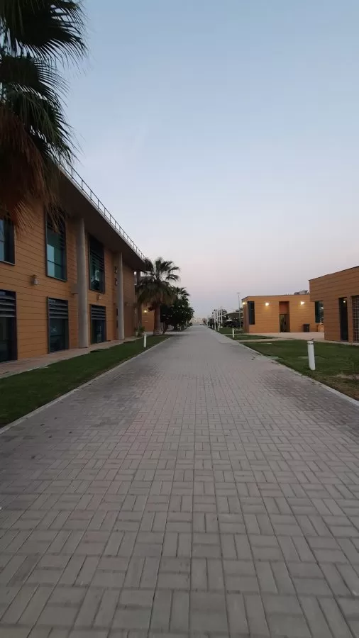 Al Dhannah Hospital - Photo 7