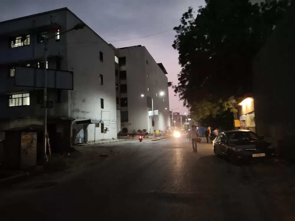 U.N. Mehta Civil Hospital - Photo 5