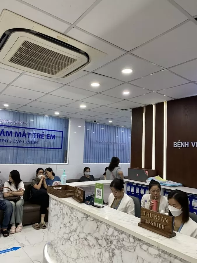 Vietnam - Russia International Eye Hospital - HCMC - Photo 4