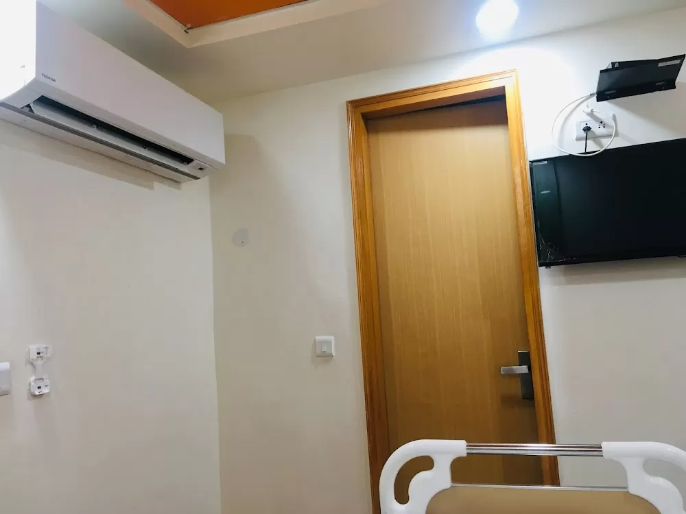 Aastha Hospital | Orthopedic, Gynecologist, Pediatrician | Emergency Hospital in Tilak Nagar, Delhi - Photo 5