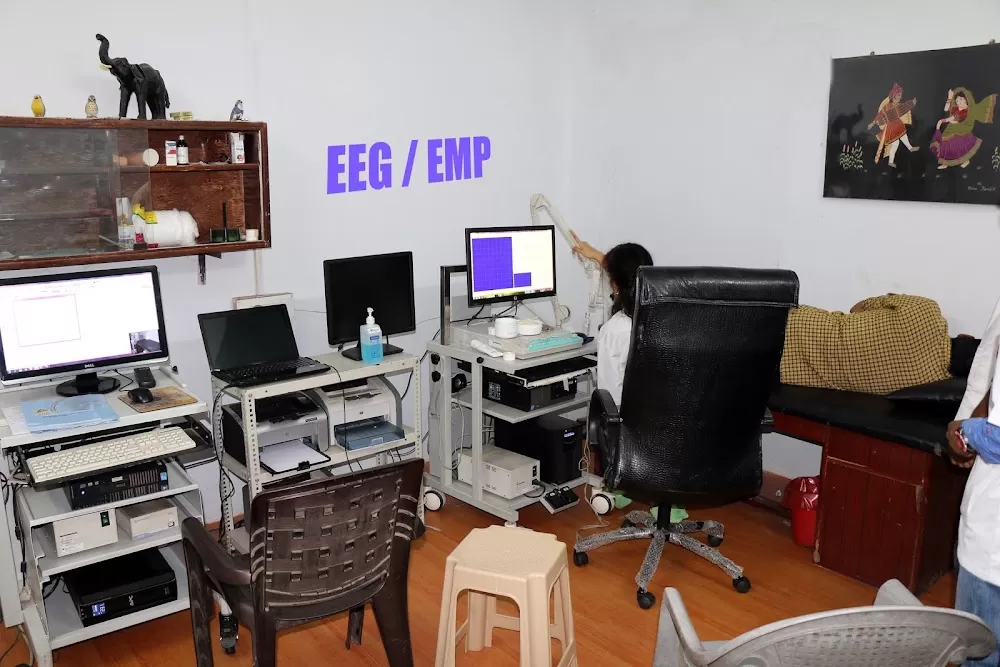 Swami Vivekanand Regional Spine Center - Photo 2