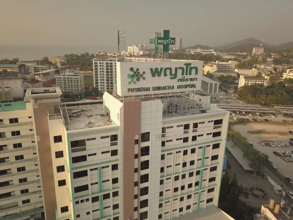 Phyathai Sriracha Hospital - Photo 7
