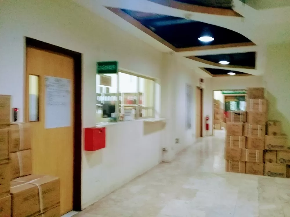 Valenzuela Medical Center - Photo 7