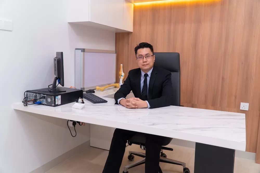 TEO ORTHOPAEDIC SPECIALIST CLINIC 新山张氏骨科专科与疼痛治疗诊所 - Photo 5