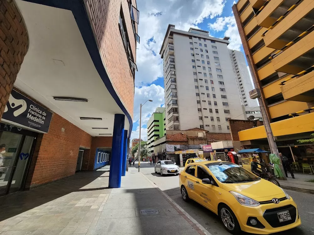 Fracture Clinic Medellin - Home Center - Photo 2