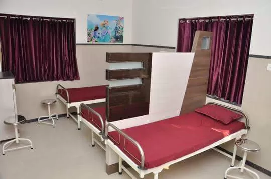 DR VIJAY SURANA CHEST HOSPITAL- Pulmonologist & Chest Specialist in Nashik 28 yrs -ALLERGY ASTHMA COUGH COLD SPECIALIST - Photo 4