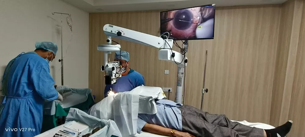 Dr Vipin Gupta Eye Care- Consultant Eye Surgeon - Max Hospital ( Best Eye Doctor, Best Eye Specialist) - Photo 2