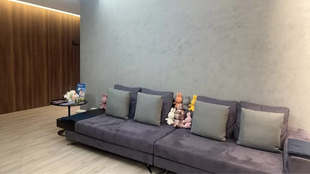 A ONE 高階鼻美型診所 - Photo 1