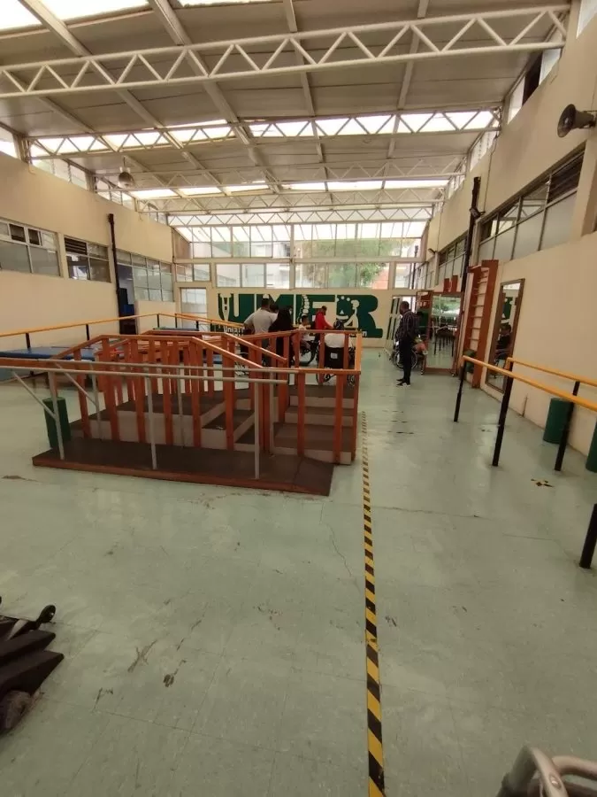 Unidad de Medicina Física y Rehabilitación Región Centro, IMSS - Photo 6