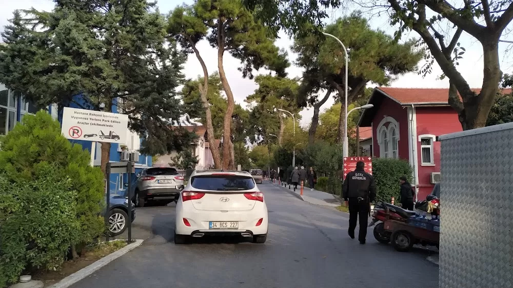 Yedikule Göğüs Hastalıkları ve Göğüs Cerrahisi Eğitim ve Araştırma Hastanesi - Photo 8
