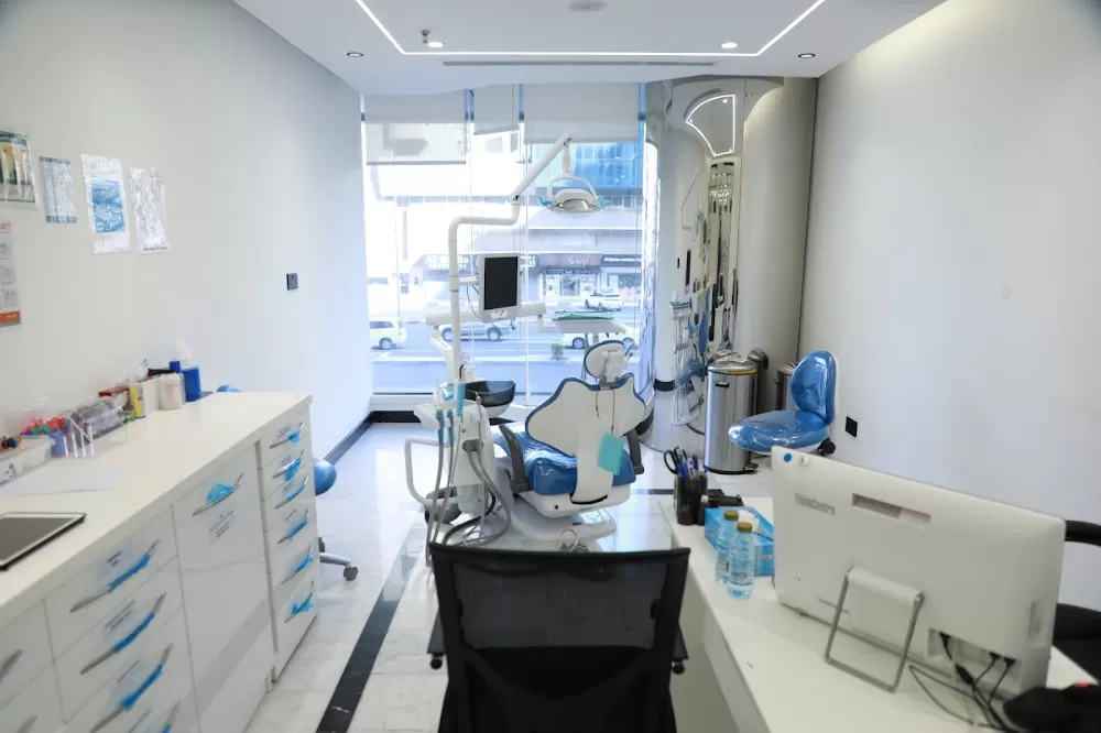 AZURE MEDICAL CLINIC L.L.C - Photo 3