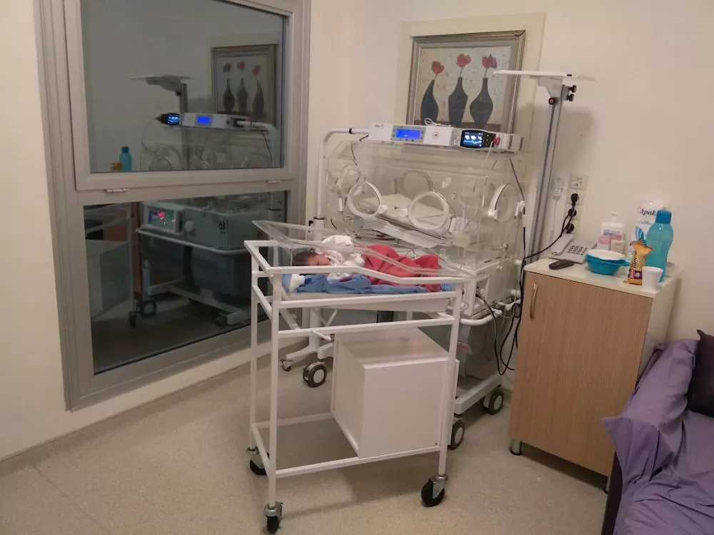 S.B.Ü Dr. Behçet Uz Çocuk Hastalıkları Ve Cerrahisi Eğitim Ve Araştırma Hastanesi - Photo 8