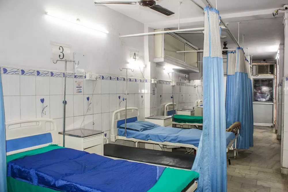 YADAV HOSPITAL - Photo 3
