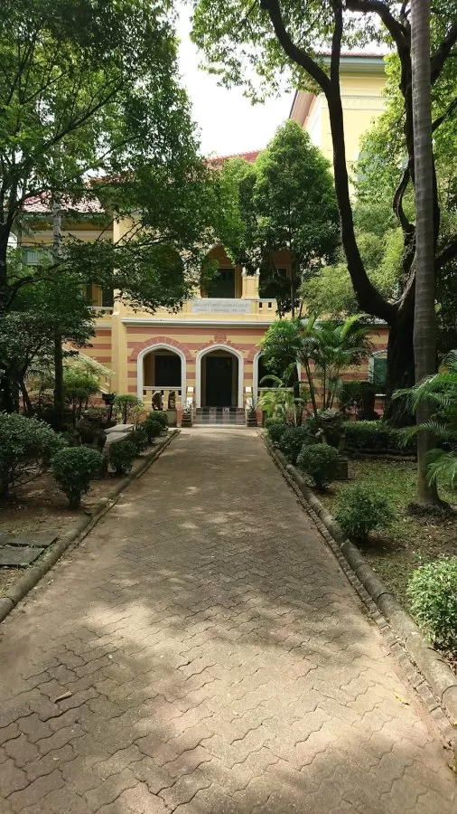 Somdet Chao Phraya Hospital - Photo 5