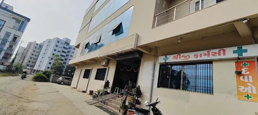 VRAJ GENERAL HOSPITAL - Photo 8
