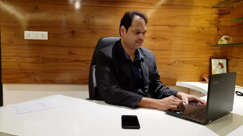 CNS Brain & Spine Clinic BY Dr. Vishal Rokade – Spine Specialist - Photo 3