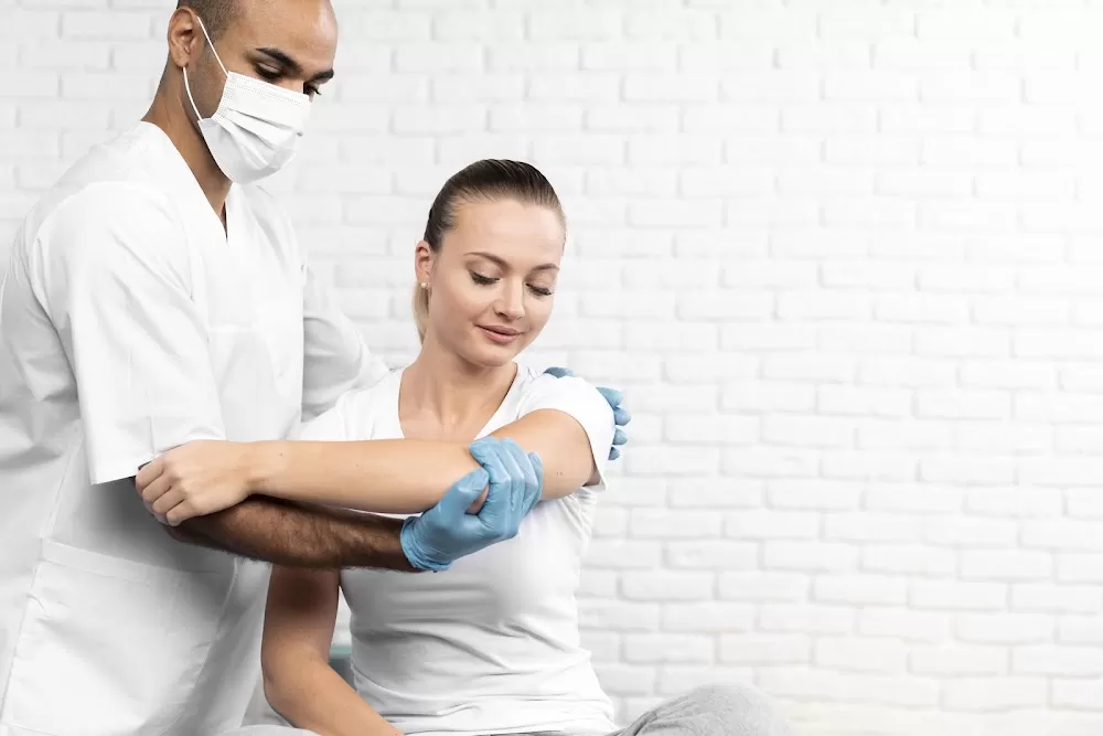 Dr suresh kumar B C - Consultant Orthopaedic and Spine Surgeon - Photo 3