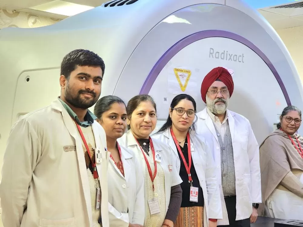 DR. Harpreet Singh Oncologist- Best Cancer Specialist Doctor in Ludhiana | Best Oncologist in Ludhiana - Photo 2