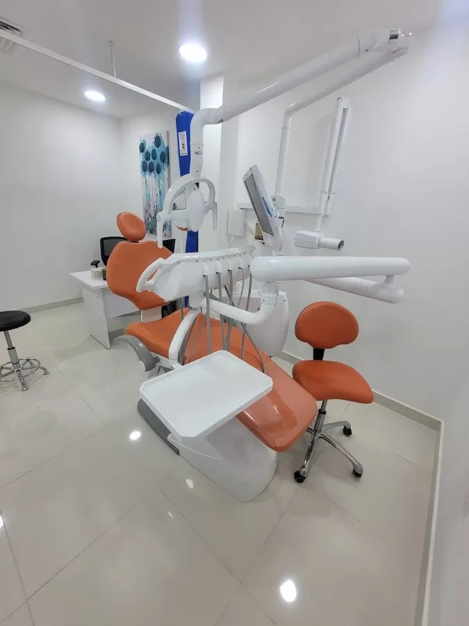 Right Health Karama Medical Centre (AlKarama) Dubai - Photo 2
