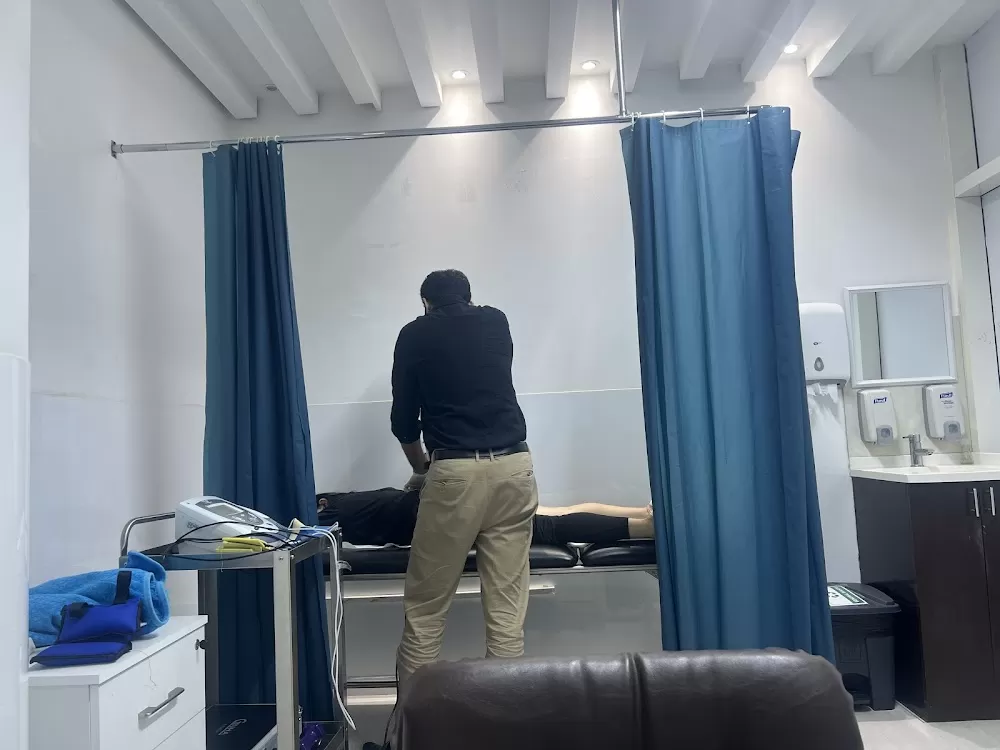 Med7 Medze Clinic L.L.C - Photo 6