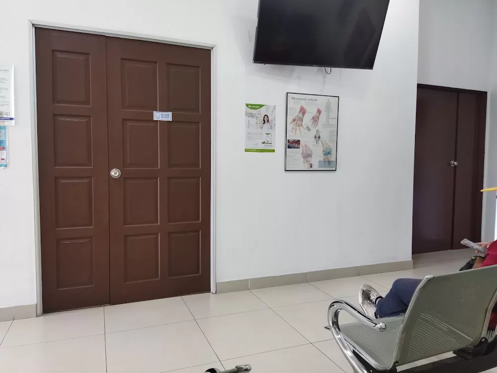 Klinik Len Seng , Cheras 16 jam ( X-ray ) - Photo 4