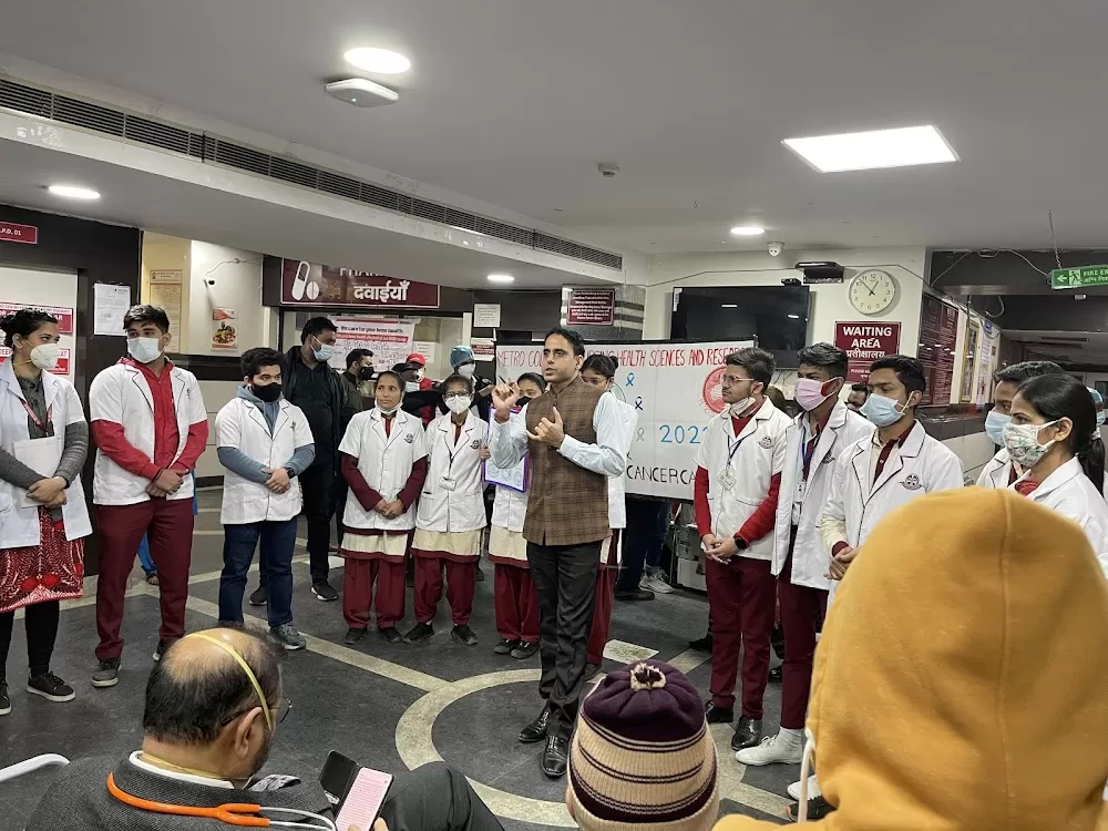 Metro Hospital & Cancer Institute: Best Cancer Hospital in Delhi Ncr, India | Cancer Treatment Hospital in Delhi NCR - Photo 1